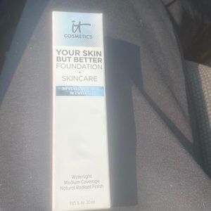 IT Cosmetics Your Skin But Better Foundation + Skincare